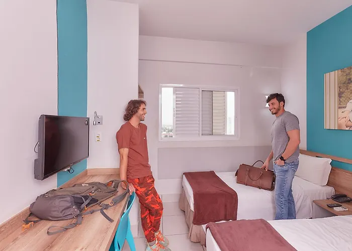 Mega Moda Goiania Hotel