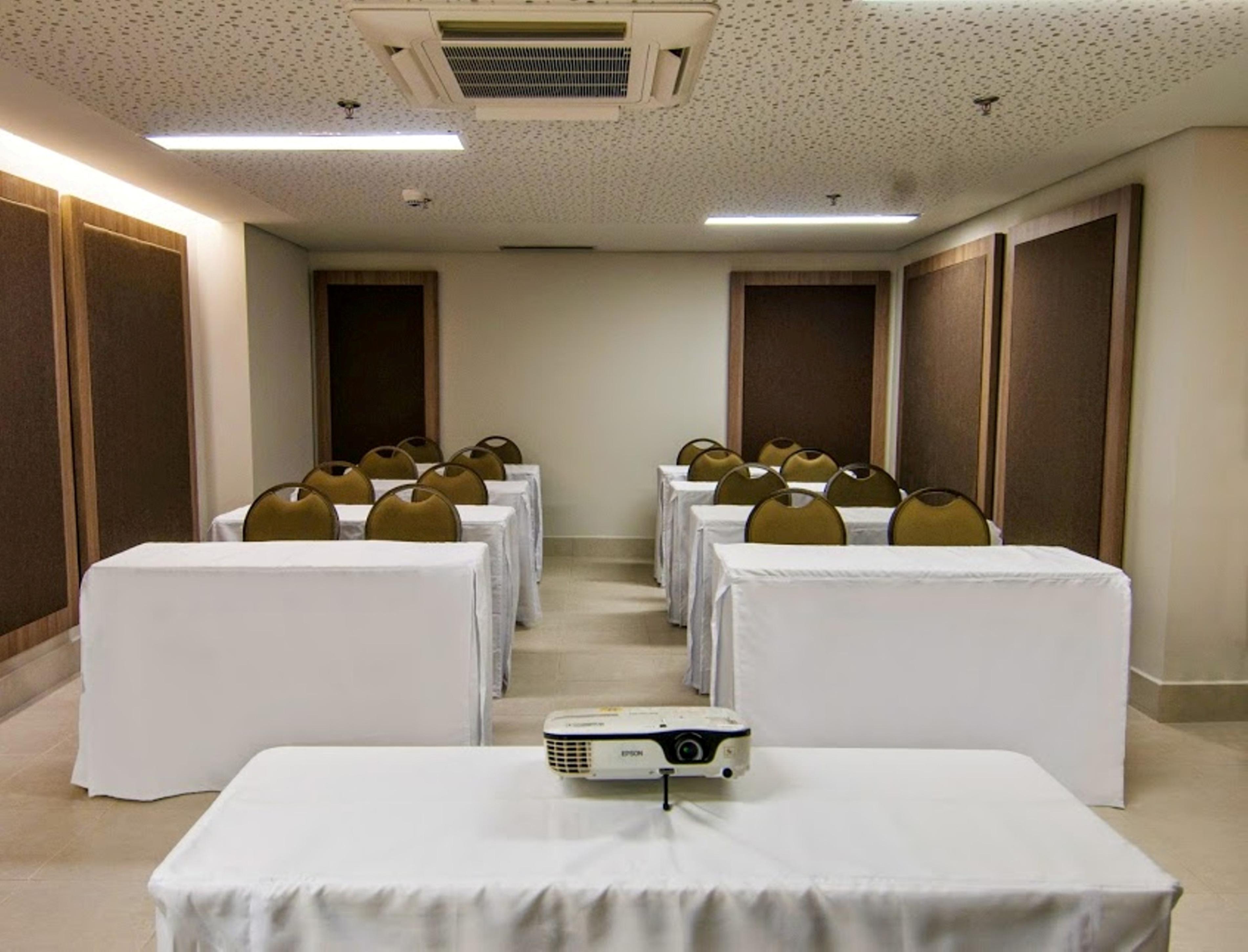 Mega Moda Hotel 3*